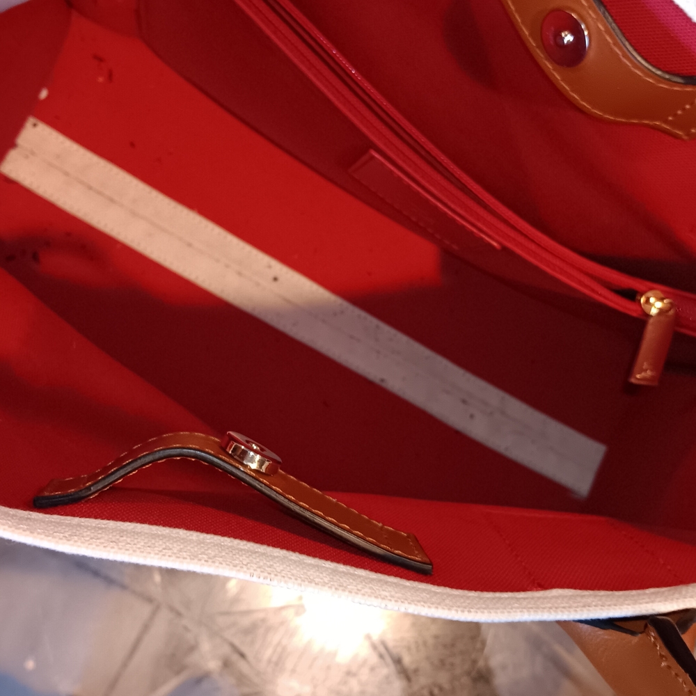 Christian Louboutin Nastroloubi White and Brown Tote Bag - Picture 6 of 10